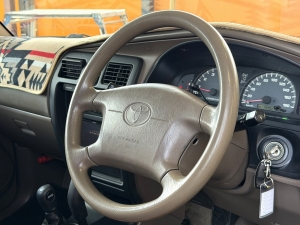 ハイラックスサーフキャンプ　アウトドア　レジャー　４ＷＤ　ＳＵＶ