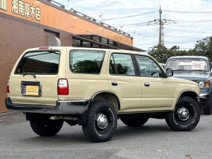 ハイラックスサーフキャンプ　アウトドア　レジャー　４ＷＤ　ＳＵＶ