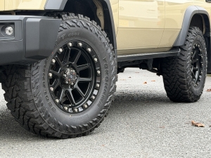 ランクル７０キャンプ　アウトドア　レジャー　４ＷＤ　ＳＵＶ