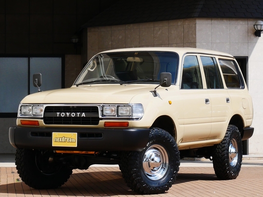 ランクル８０
