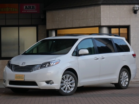 シエナ新車並行　2012年モデル