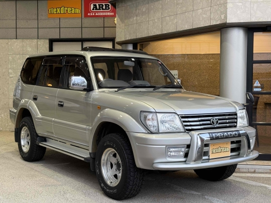 ランクルプラド95系TZ　8人乗り　ノーマル車　サンルーフ