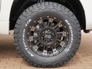 ランクルプラドクリーンディーゼル　新車