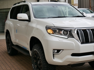 ランクルプラドクリーンディーゼル　新車