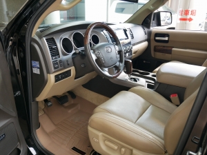 セコイアプラチナム　実走行　CARFAX
