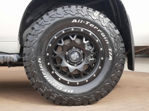 ランクルプラド新型　クリーンディーゼル