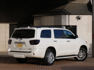 セコイアレッドロック　新車並行　