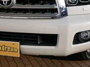 セコイアレッドロック　新車並行　
