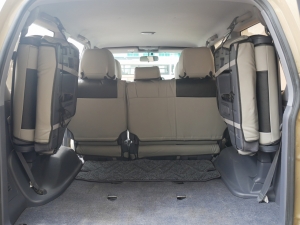 ランクルプラド後期型　2.7L　NEWペイント