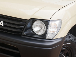 ランクルプラド後期型　2.7L　NEWペイント
