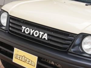 ランクルプラド後期型　2.7L　NEWペイント
