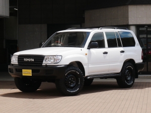 ランクル１００輸出スタイル　TOYOTAロゴグリル：LINE-X塗装