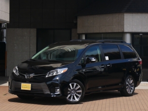 シエナシエナ　リミテッド　4WD