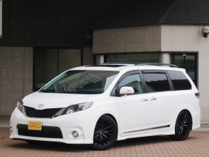 シエナ新車並行　ワンオーナー　2013ｙモデル