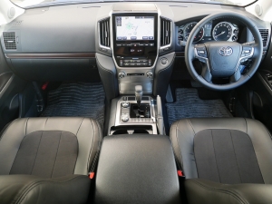 ランクル２００新車