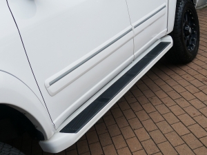 セコイア新車並行車