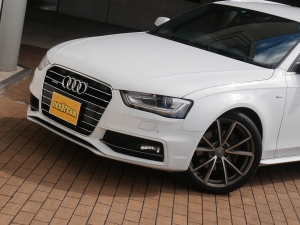 その他アウディ　A4アバント　4WD　クワトロ