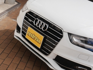 その他アウディ　A4アバント　4WD　クワトロ