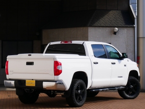 タンドラ2019モデル新車　クルーマックス　４ＷＤ
