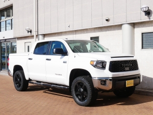 タンドラ2019モデル新車　クルーマックス　４ＷＤ