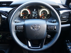 ハイラックス新型ハイラックス　Z　特別仕様車　ブラックラリーED