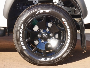 ハイラックス新型ハイラックス　Z　特別仕様車　ブラックラリーED