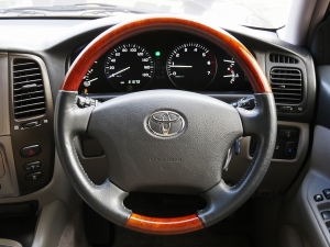 ランクル１００TRD Proスタイル　LINE-X