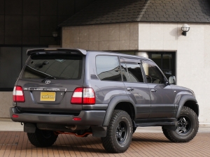ランクル１００TRD Proスタイル　LINE-X