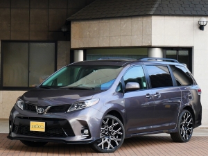 シエナ新車　SE　4WD Apple CarPlay 