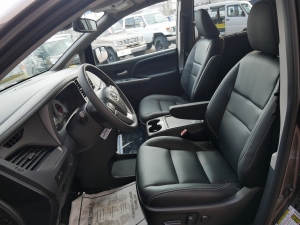 シエナ新車　SE　4WD Apple CarPlay 