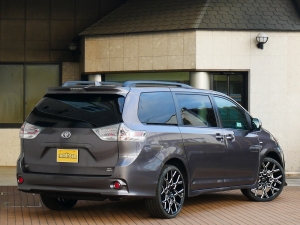 シエナ新車　SE　4WD Apple CarPlay 