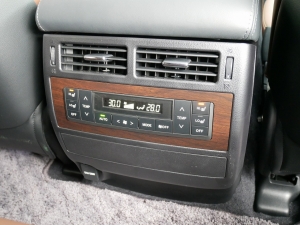 ランクル２００現行200　ZX　ブラウンレザー　HDDマルチ