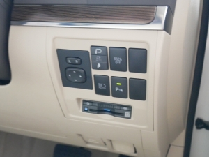 ランクル２００新車　ZX　モデリスタエアロキット　メーカーナビ