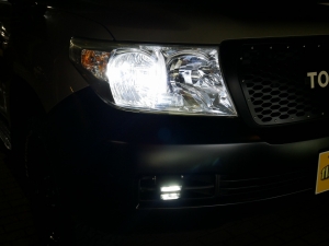 ランクル２００オートキャンプ仕様　ARB4x4ルーフラック＆テント　PENDLETON