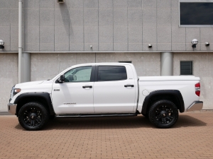 タンドラ2018ｙ　SR5　クルーマックス