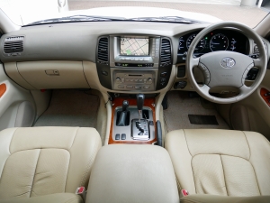 ランクル１００ＶＸ　Ｌｔｄ　ディーゼルターボ