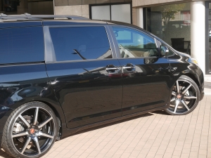 シエナ新車並行　1オーナー　TEIN車高調