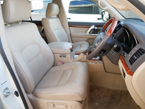 ランクル２００ZX　マルチテレインM　リアエンター　パワーバックドア