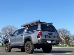 ハイラックスflexdreamデモカー　LINE-X　ARB4x4