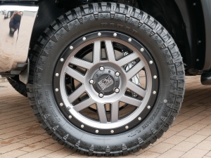 タンドラ2020年タンドラ　クルーマックス　SR5