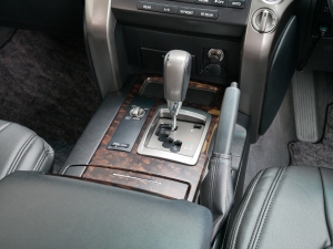 ランクル２００クラシックCP　NEWペイント　TOYOTAロゴグリル