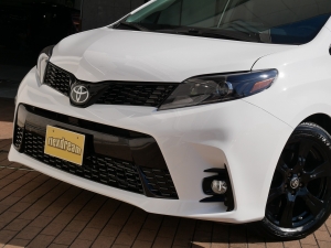 シエナ新車2020モデル　SEプリファード　ナイトシェード