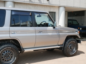 ランクル７０ランクル70　LX