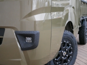 その他4WD　LINE-Xコンプリート