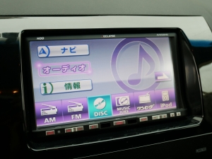 タンドラ新車並行　ダブルキャブ　LEERトノカバー