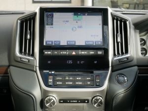 ランクル２００ZX　モデリスタエアロ　メーカー9型ナビ