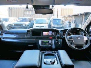 ハイエースワゴン４型ハイエース　ＦＬＥＸ　バルベロ１７インチ