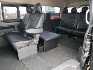 ハイエースワゴン４型ハイエース　ＦＬＥＸ　バルベロ１７インチ