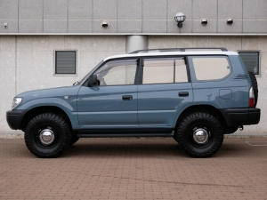 ランクルプラドFD-classic　丸目フェイス　新品タイヤホイール