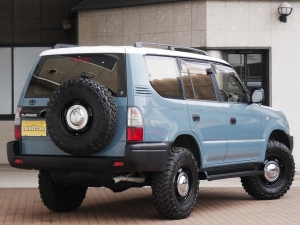 ランクルプラドFD-classic　丸目フェイス　新品タイヤホイール